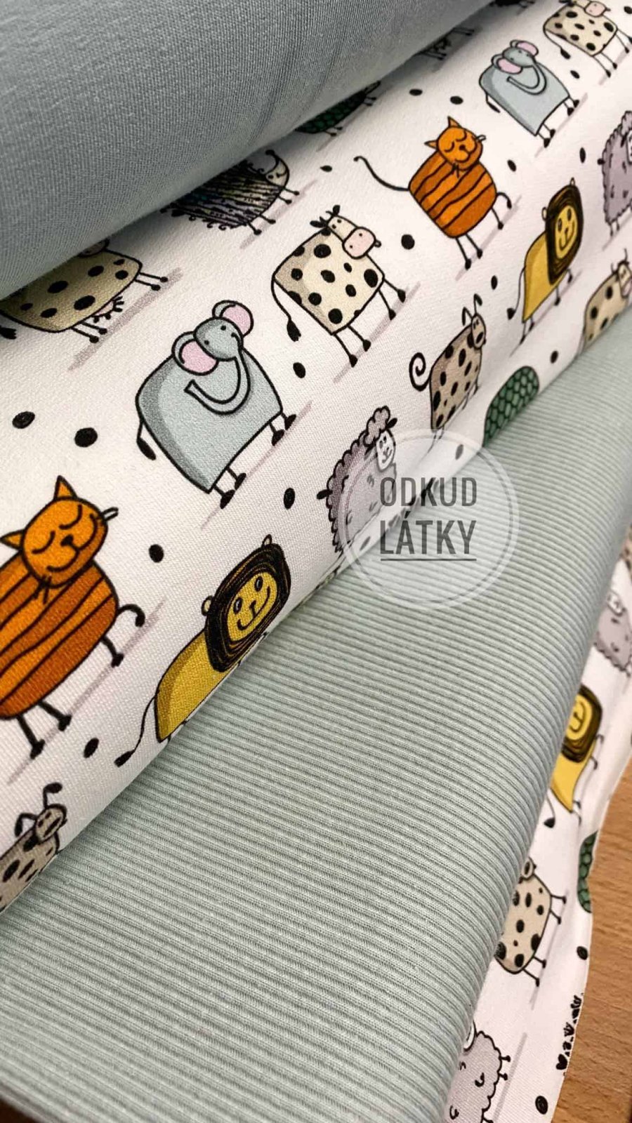 DESIGN.ÚPLET: Zvířátka v řadě