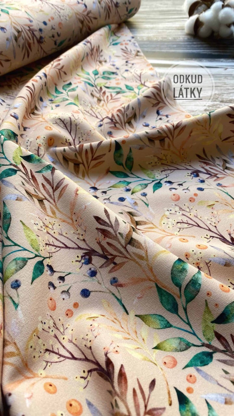 DESIGN.ÚPLET: Bobule a listy