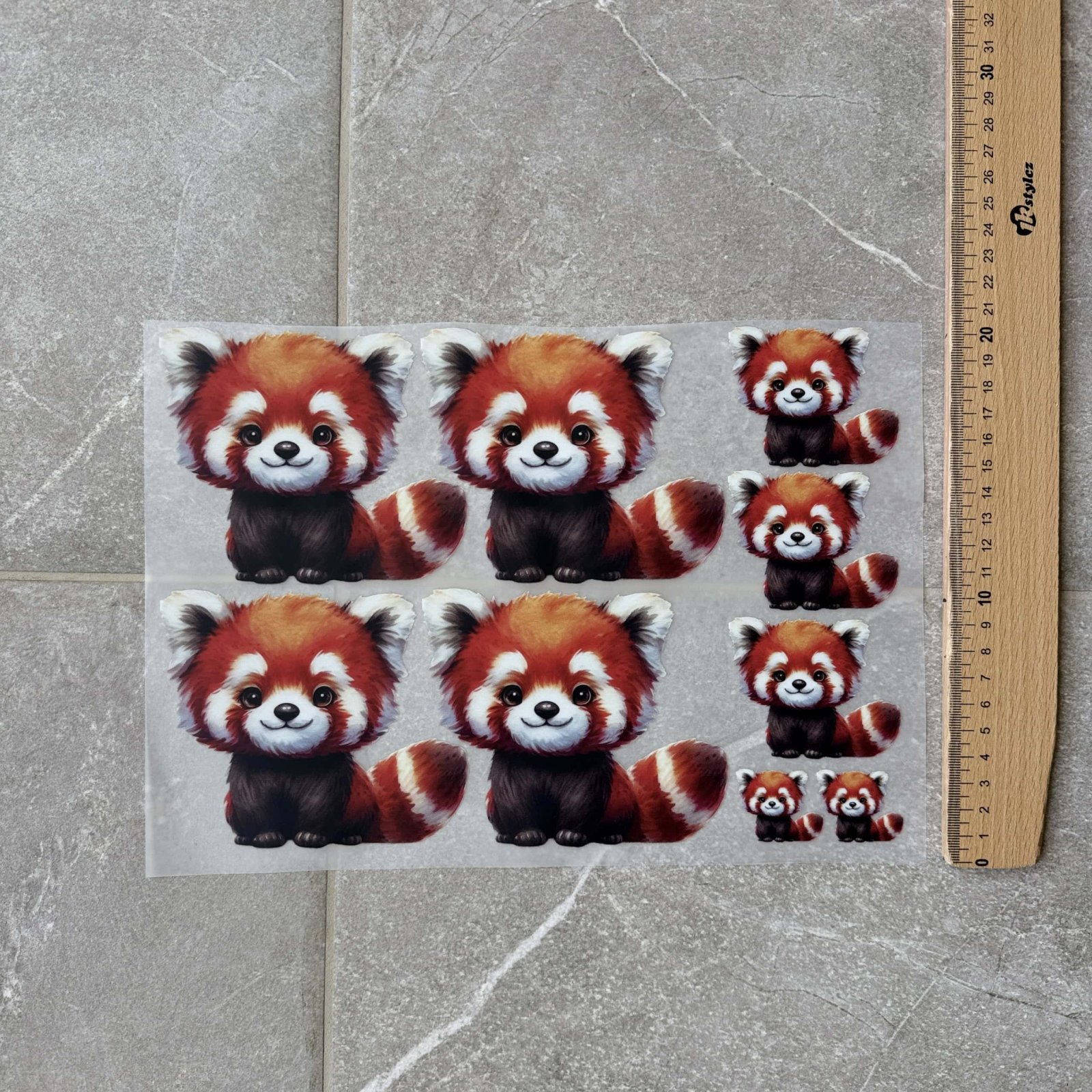 N166 NAŽEHLOVAČKA NA OBLEČENÍ / NAŽEHLOVACÍ OBRÁZKY: Panda červená - Obrázek 3