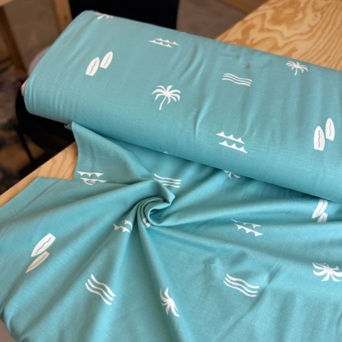 HEBKÝ ÚPLET: Surf na tyrkysové